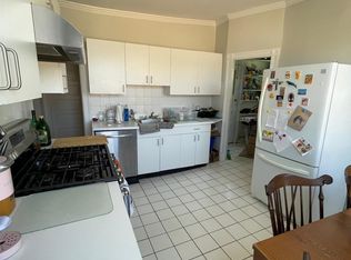17 Farragut Ave #3, Somerville, MA 02144