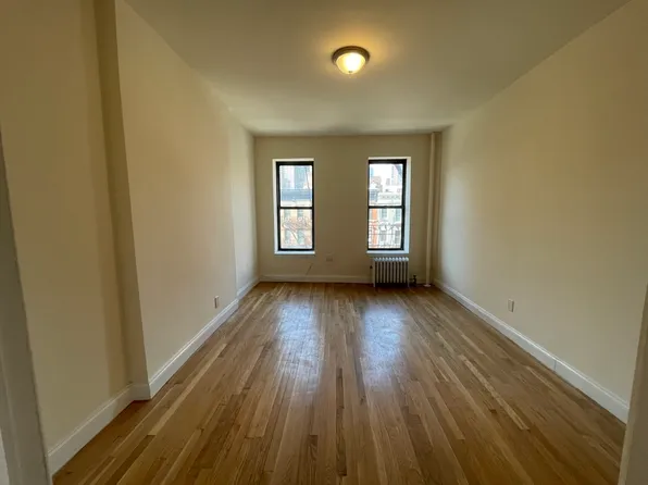 764 9th Avenue image 1 of 7