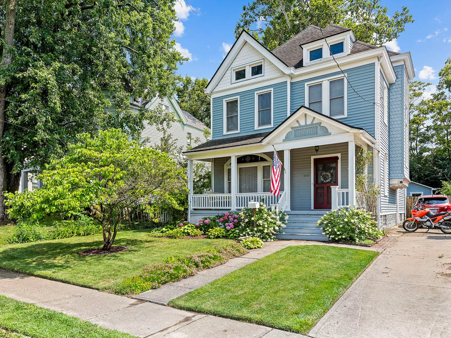 1937 Wayland Avenue - 1 — Photo 1