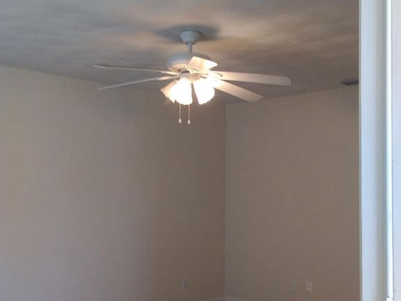 12 x 15 Living room
