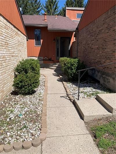 1st image of 121 Shenandoah Trl
