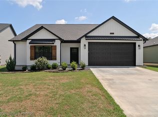 9109 S 30th St, Fort Smith, AR 72908