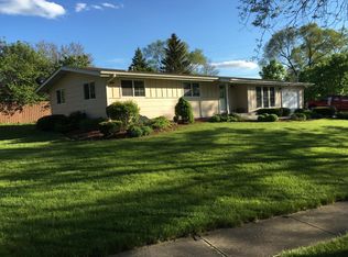 1101 Edwards Ave, St Charles, IL 60174