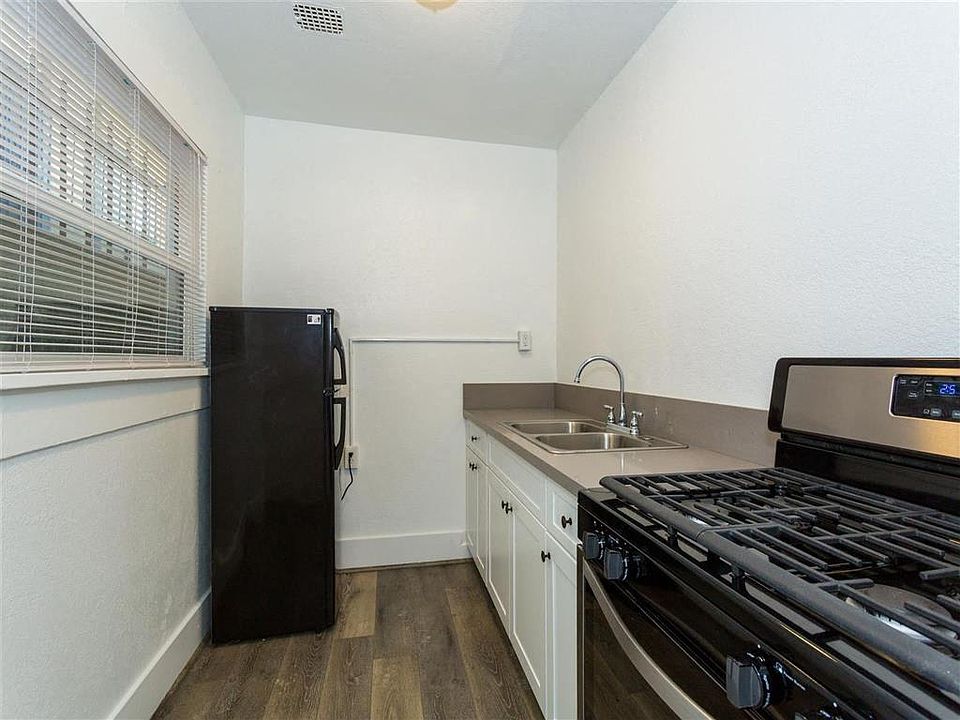Kitchen with appliances