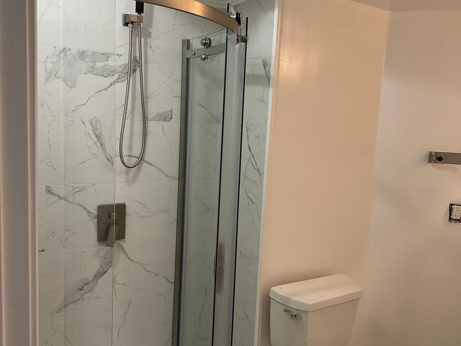 5 bed, 2877 sqft, $2,800 — Photo 4