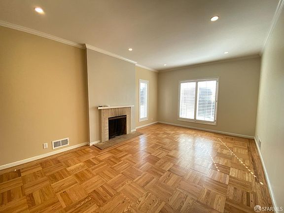 4th image of 60 Westdale Ave