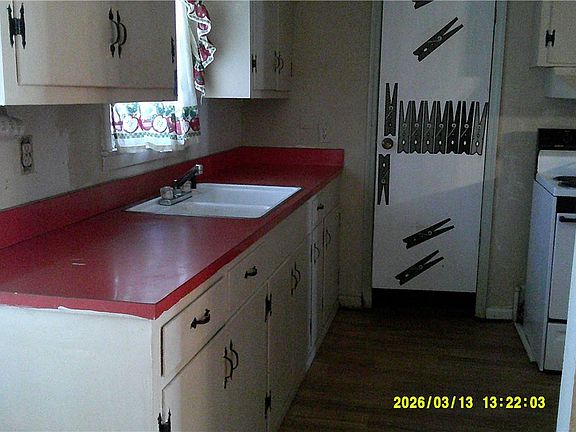 4th image of 1509 Bethune St