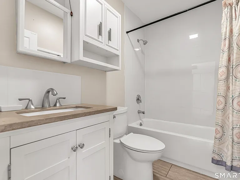 1504 Iranistan Ave — Photo 10