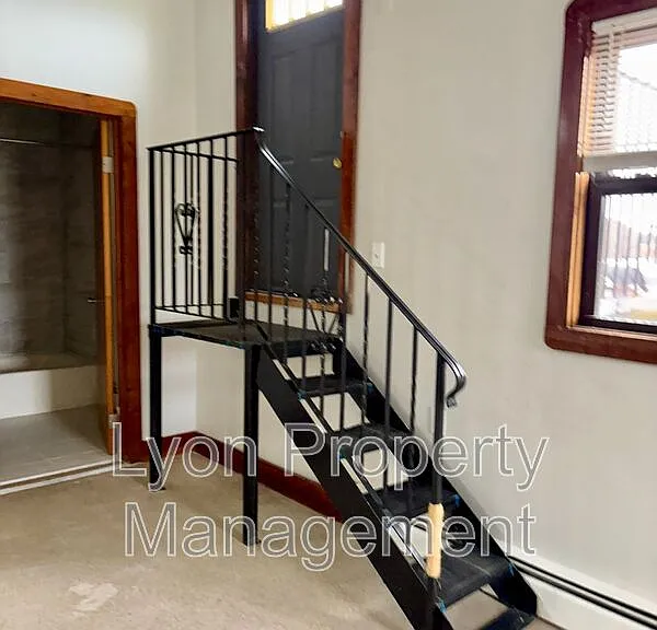 262 Illinois St #3 — Photo 5