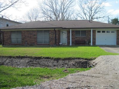 303 Avenue I, Brazoria, TX, 77422
