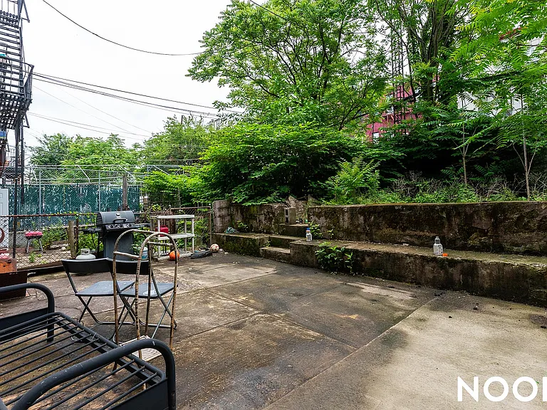 184 Jefferson St #1B — Photo 15