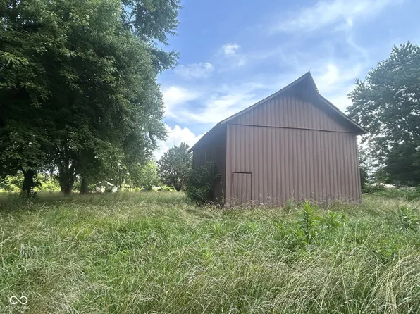 2065 N County Road 175 E, North Vernon, IN 47265