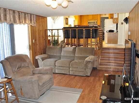4th image of 639 Thorobred Ave