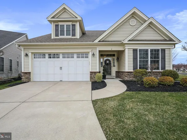 2 Alverley Cir, Medford, NJ 08055