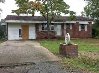 303 Boiter Rd, Williamston, SC 29697