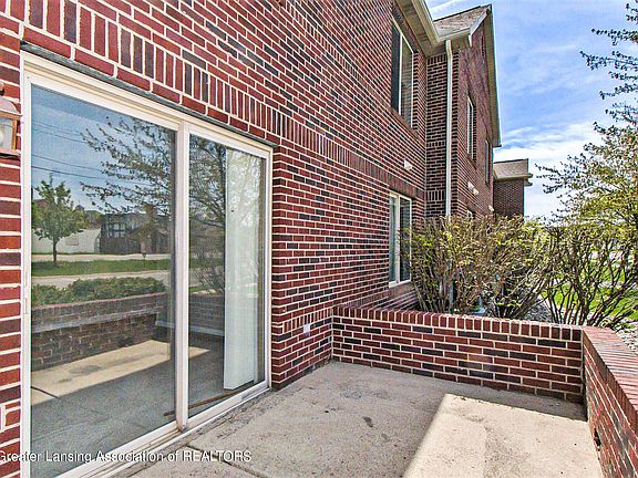 2nd image of 322 Pere Marquette Dr APT 4