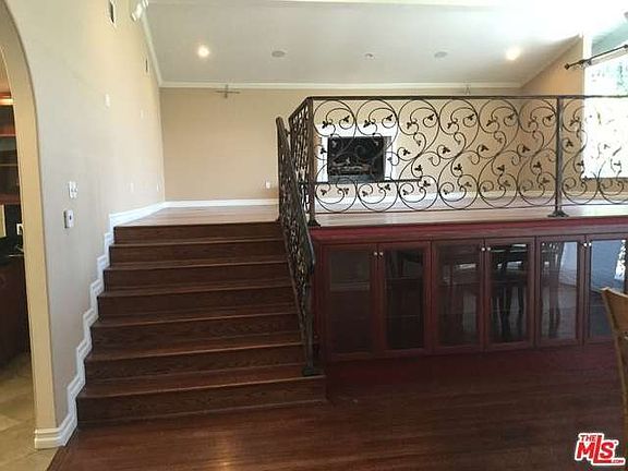 3rd image of 16395 Mandalay Dr