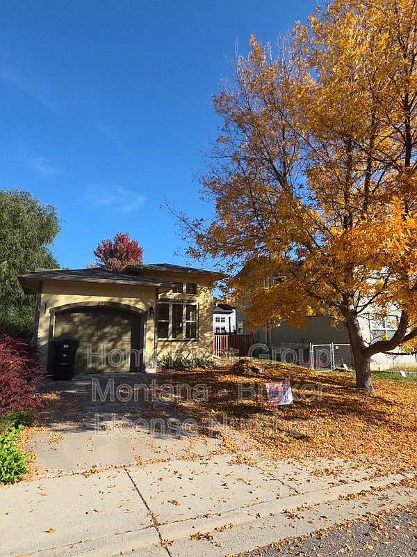 4 bed, 2.0 bath, 2000 sqft, $2,595 — Photo 1