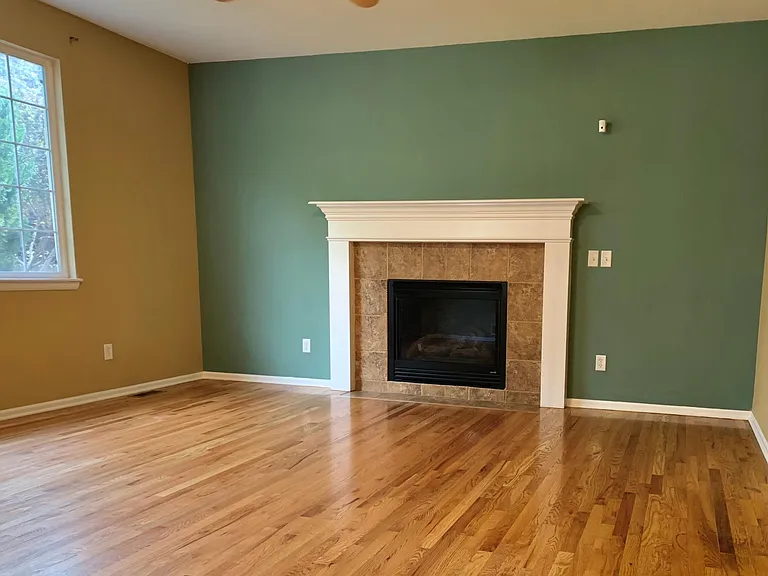 7442 S Memphis St — Photo 4