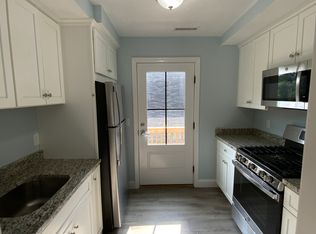 14 Summer St, Bridgewater, MA 02324