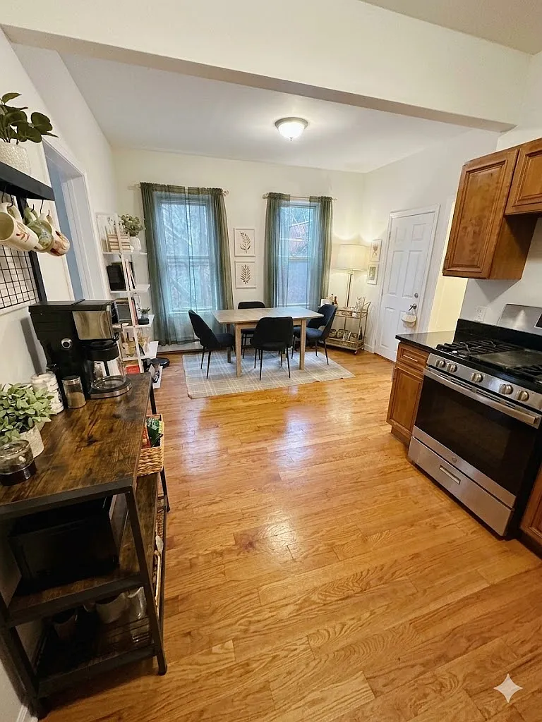 Building Photo - 58 Medford St #3