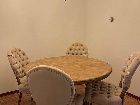 2nd image of 802 Cardinal Creek Blvd APT B