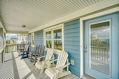2nd image of 1002 Ocean Dr