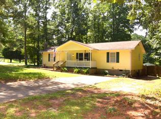 5 Freeman Dr, Stockbridge, GA 30281