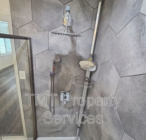 9 W Robinhood Dr — Photo 71