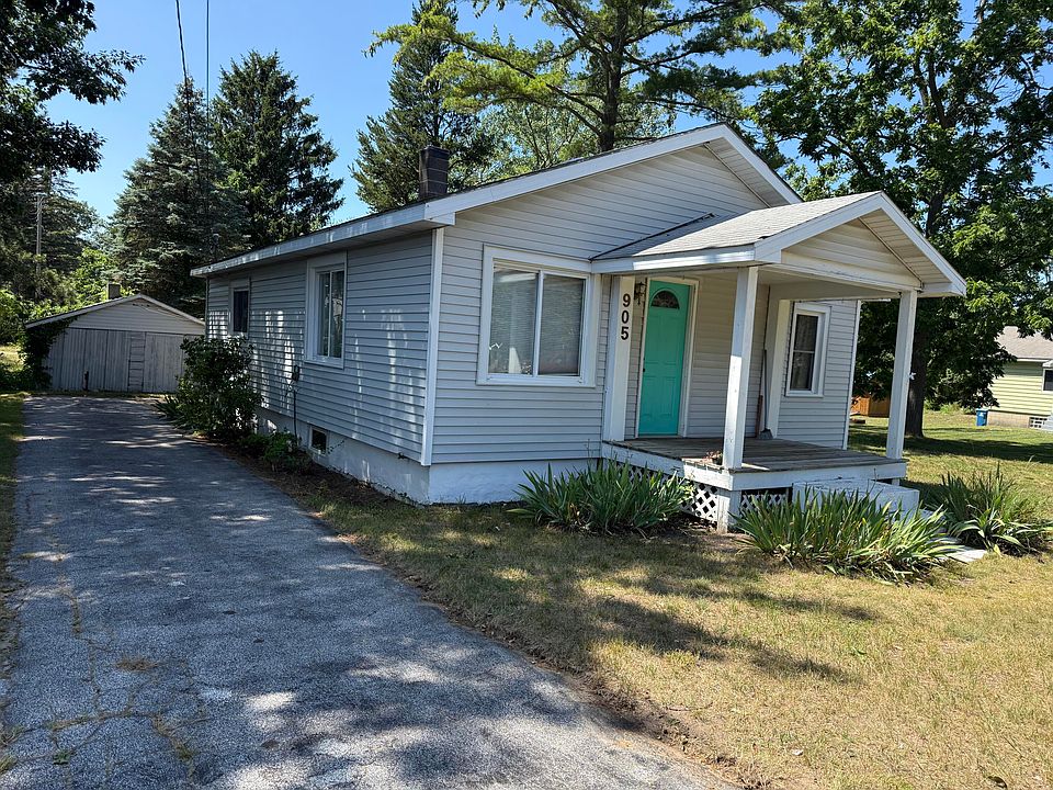 1st image of 905 N Gaylord Ave