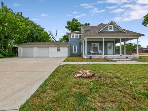 423 N Main St, Belle Plaine, KS 67013
