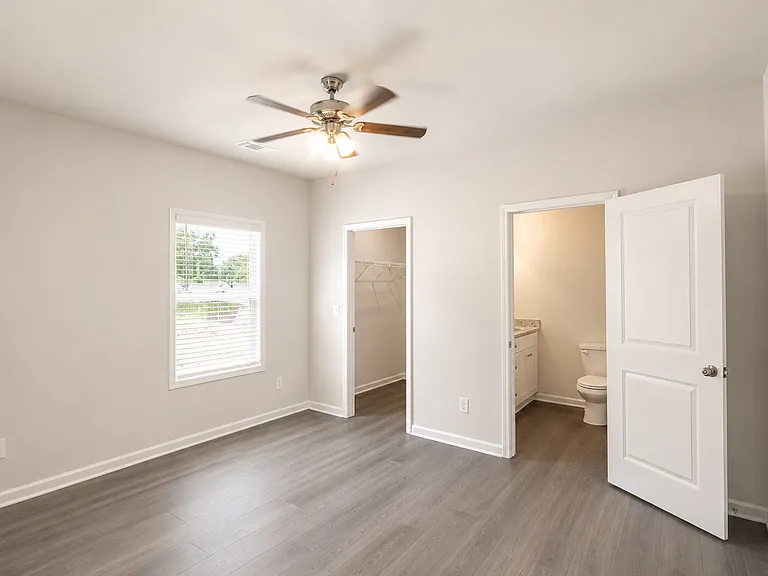 4216 Crosby Ln #12 — Photo 10