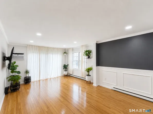 256 Washington Blvd APT 6, Stamford, CT 06902