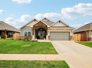 11225 SW 30th St, Yukon, OK 73099