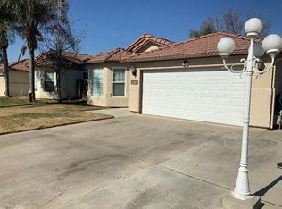 2404 W Perez Ct, Visalia, CA 93291