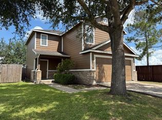 8319 Radial Ct, Rosharon, TX 77583