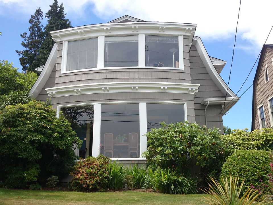 1st image of 2323 13th Ave E