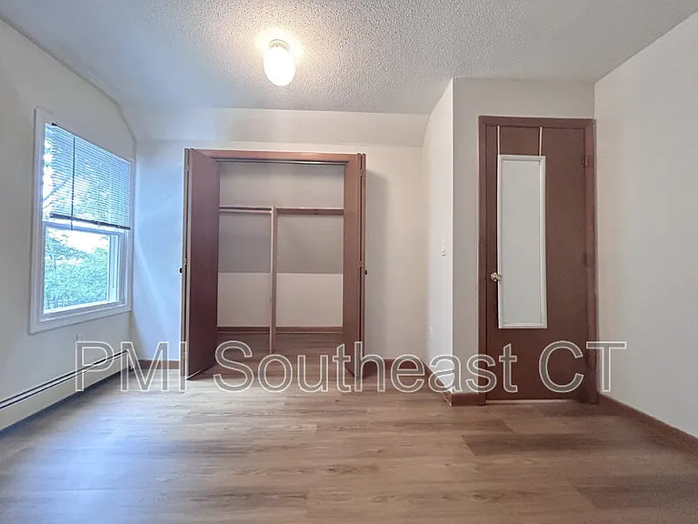 55 Hedge Ave — Photo 18