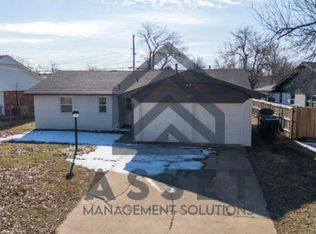 1424 NW 104th St, Oklahoma City, OK 73114