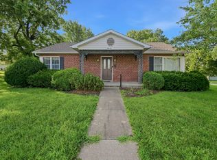 106 W Mulberry St, Huntsville, MO 65259
