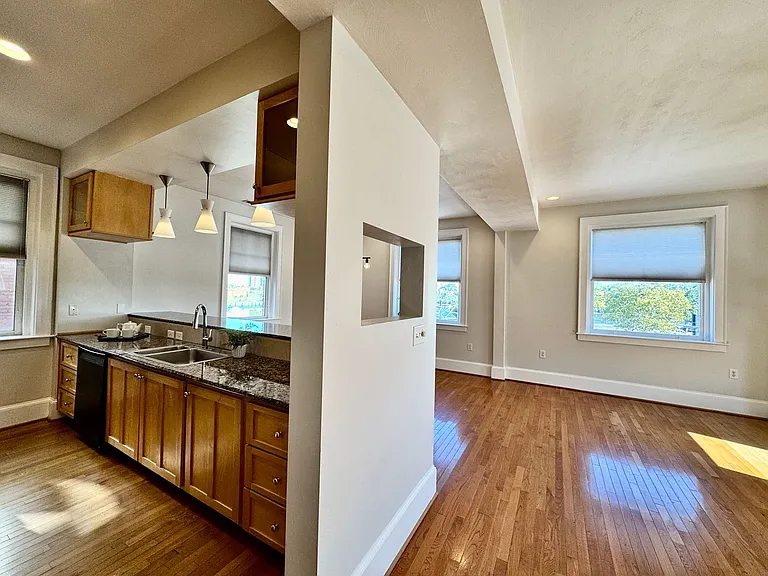 429 W York St #3A — Photo 19