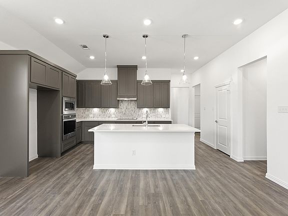 Coyote Meadows - Crockett Interior Image 3