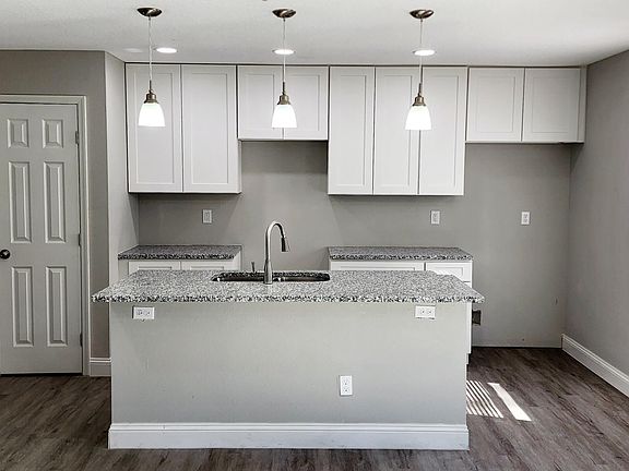3rd image of 2822 WICKWIRE Street