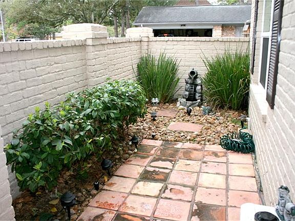 3rd image of 4806 Wind Chimes Dr
