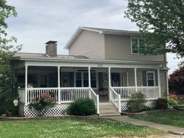 202 Harris Dr, Steeleville, IL 62288
