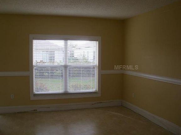 3rd image of 140 Anzio Dr