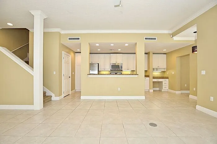 1459 Lake Baldwin Ln #B — Photo 2