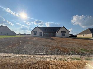 703 Water Side Dr, Van Alstyne, TX 75495