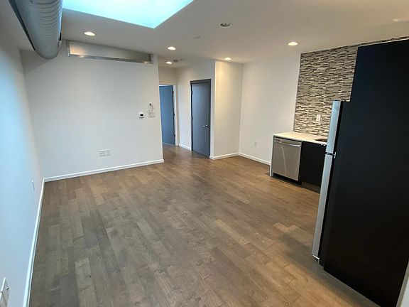 2nd image of 1211 N 5th St #6O