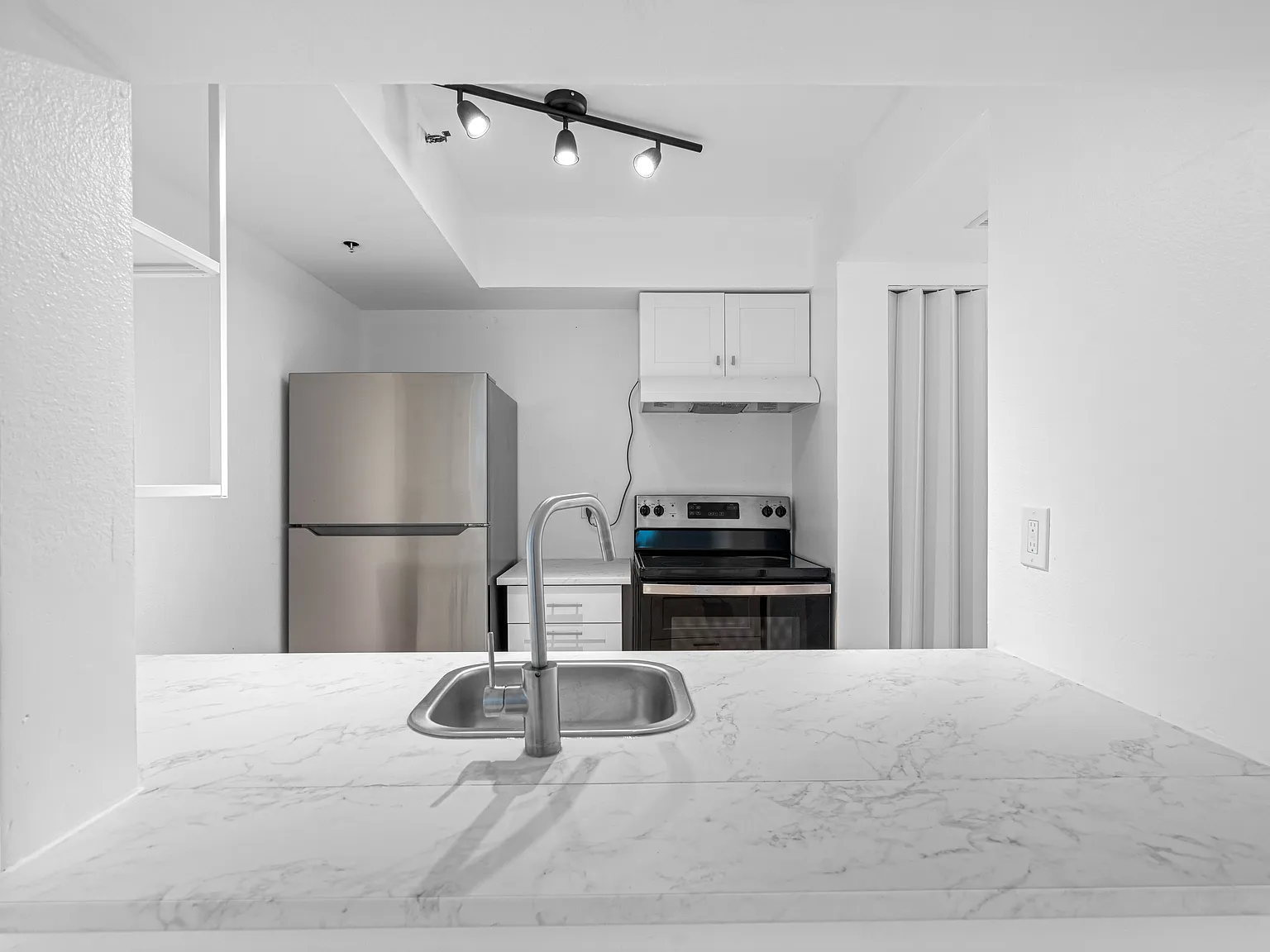 1 bed, 626 sqft, $1,200 — Photo 4